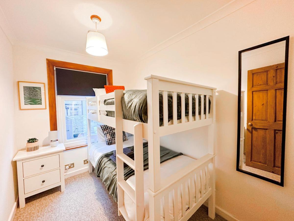 3 Bedroom Home Close To Town Centre With Wifi & Garden 로열턴브리지웰즈 외부 사진