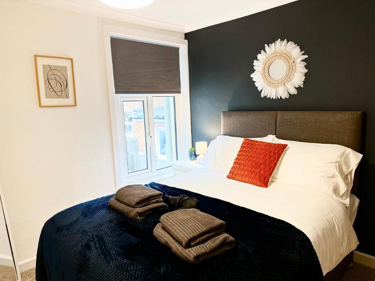 3 Bedroom Home Close To Town Centre With Wifi & Garden 로열턴브리지웰즈 외부 사진